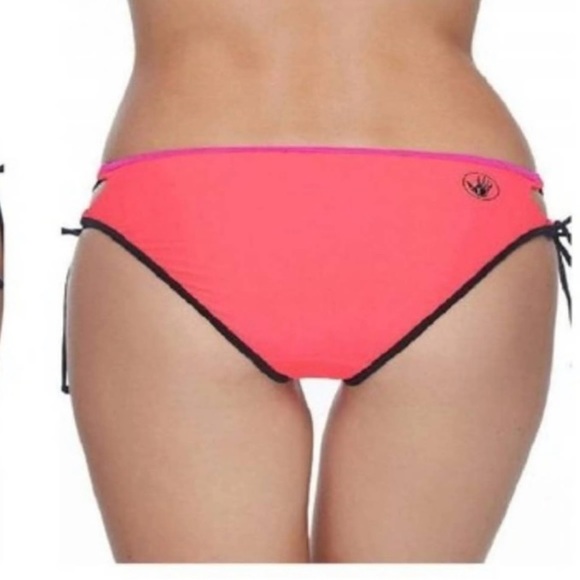 🟣 Body Glove | Tie Side Mia Bikini Bottom in Borderline - Picture 6 of 6